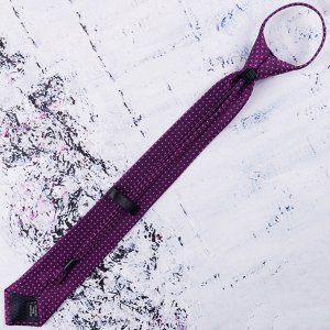 Галстук Цвет: фиолетовый. Комплектация: галстук. Состав: микрофибра-100%. Бренд: Svyatnyh. Длина, см: 45. Ширина, см: 6. Фактура: узор.