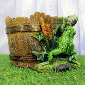 Скульптура-фигура кашпо для сада из полистоуна "Лягушки" 13х13х14см (Россия)