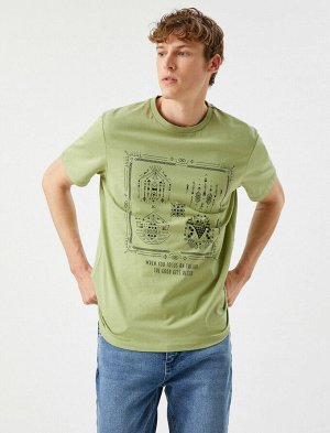футболка Материал: Ana Kumas %100 Хлопок Параметры модели: рост: 188 cm, грудь: 98, талия: 82, бедра: 95 Надет размер: M