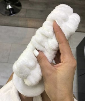 Плюшевая косметическая повязка-бант на голову (бант с проволокой)