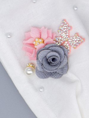 Косынка для девочки на резинке, бусинки, сбоку розовый и серый цветок, бантик, молочный