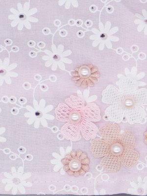 Косынка для девочки на резинке, белые цветы, сбоку шесть цветочков с бусинами, светло-розовый