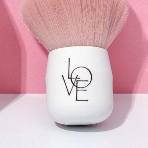 Набор Love: кисть для макияжа и спонж