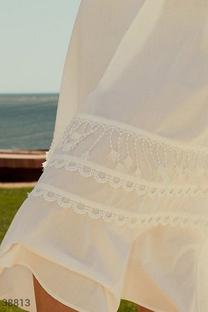 Белое хлопковое платье