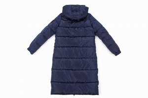 Пальто Женские длинные пальто на синтепухе являются настоящим трендом зимнего сезона. Удобное пальто прямого силуэта. Центральная застежка и боковые карманы на «молнии». На левом рукаве оригинальная н