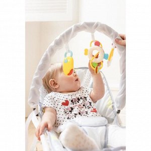 Шезлонг - качалка для новорождённых «Геометрия», игровая дуга, игрушки МИКС