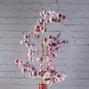 Ветка Ягодное Изобилие 64 см с красными заснеженными ягодами (Edelman)