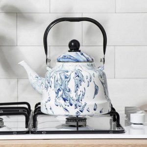 Чайник эмалированный «Элемент», 2,5 л, цвет бело-голубой