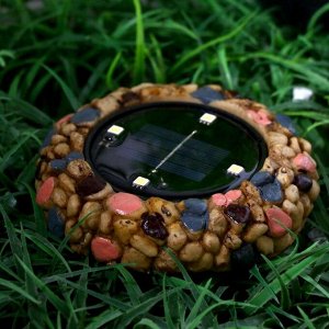 Фонарь садовый на солнечной батарее "Камень-галька", h=3,5 см, d=12 см, 4 led, пластик