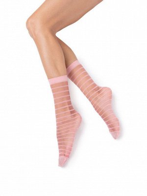 Фантазийные эластичные носочки с рисунком