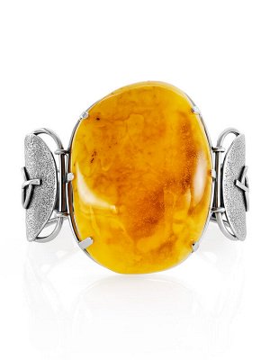 Эффектный браслет ручной работы из цельного янтаря