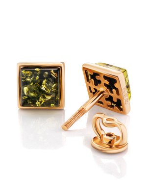 Золотые серьги-пусеты квадратной формы из натурального зелёного янтаря