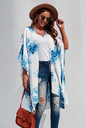Белое шифоновое пляжное кимоно с голубым цветочным принтом