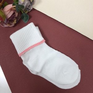 Детские носки WonderKids. Возраст до 6 месяцев, размер 8-10 белого цвета с розовой окантовкой.