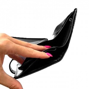Шикарный кошелёк-портмоне Black Rue из натуральной кожи цвета кармин.