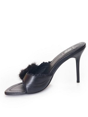 Шлепки Страна производитель: Китай
Размер женской обуви x: 35
Полнота обуви: Тип «F» или «Fx»
Вид обуви: Мюли
Материал верха: Натуральная кожа
Материал подкладки: Натуральная кожа
Каблук/Подошва: Кабл