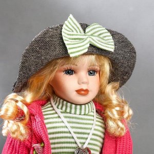 Кукла коллекционная керамика "Блондинка с кудрями, розовый пиджак и клетка" 40 см