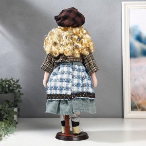 Кукла коллекционная керамика "Блондинка с кудрями, клетчатый зелёный пиджак" 40 см
