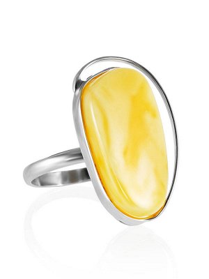 Серебряное кольцо с натуральным цельным янтарём «Лагуна»