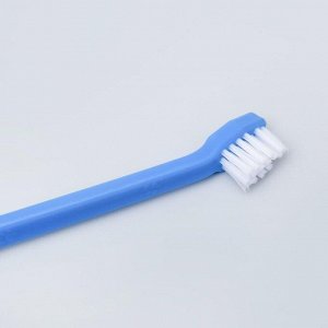 Набор зубная щётка двухсторонняя + щётка напальчник + массажер для десен (набор 3 шт), микс цветов 5