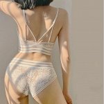 Трусы и комплекты