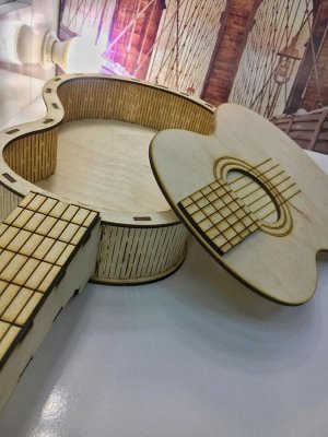 Шкатулка гитара