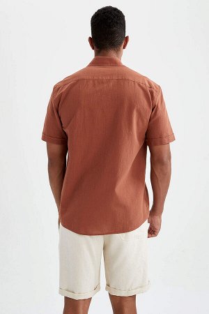рубашка Материал Размеры модели: рост: 1,84 грудь: 99 талия: 80 бедра: 92 Надет размер: M Хлопок  100%