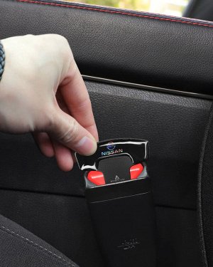 Заглушка ремня безопасности Nissan 1 шт