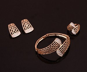 Набор (колье, браслет, кольцо, серьги)