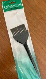 Кисть для окрашивания узкая черная, с черной прямой щетиной