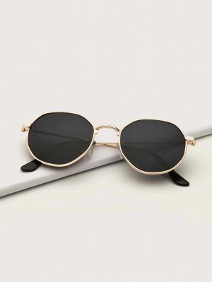 Солнечные очки с металлической рамкой