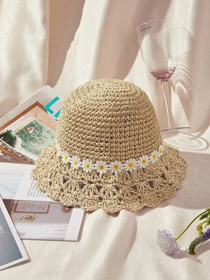 Соломенная шляпа с цветочным декором