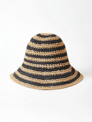 Соломенная шляпа в полоску