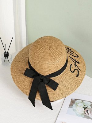 Соломенная шляпа с текстовой вышивкой