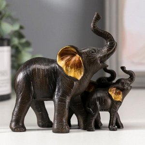 Сувенир полистоун &quot;Слон африканский коричневый со слонятами&quot; золотые ушки 11х12х5,5 см