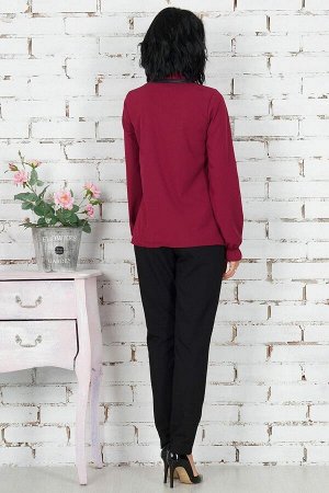 Блуза Красивая блуза делового стиля из эластичной блузочной ткани. Ворот декорирован рюшей и завязкой. Рукав, длина 63 см. Низ прямой. ДИ в 42-44 р 63 см, в 46-48 р 64 см, в 50-54 р 66 см. Рост модели
