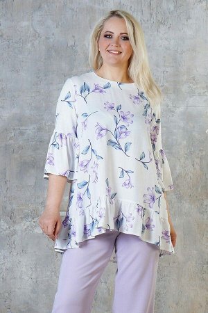 Блуза Летняя блуза свободного силуэта. Выполнена из хлопкового полотна штапель. Расцветка сиреневые цветы на молочном. Круглый вырез горловины. Длина рукавов от плечевой точки в 48 р 72 см, в 50-52 р 