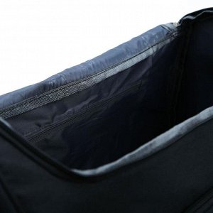 Сумка дорожная, отдел на молнии, 3 наружных кармана, длинный ремень, крепление для чемодана, цвет чёрный