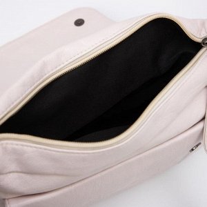 Сумка-мессенджер, отдел на клапане, 2 наружных кармана, длинный ремень, цвет светло-розовый