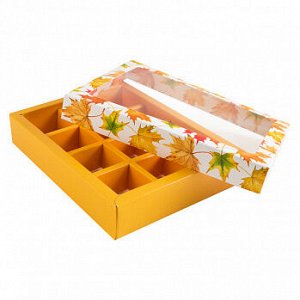 Коробка для 12 конфет с разделителями "Кленовый лист" с окном