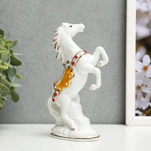 Сувенир керамика под фарфор конь на дыбах 15,5*10,5*4,3 см
