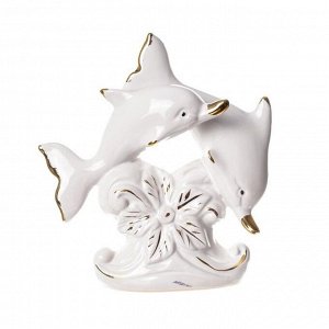 Сувенир керамика "Два дельфина с цветком" белый с золотом 14х13,2х5 см
