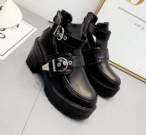 Женские открытые деитсезонные ботинки на замке, цвет черный