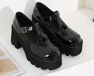 Женские туфли на платформе, цвет черный