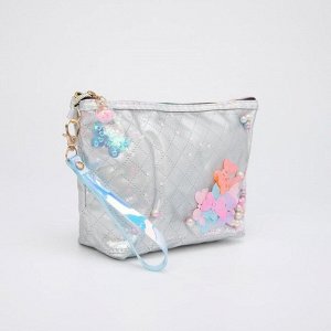 Косметичка-сумочка, отдел на молнии, с ручкой, цвет серебристый, «Бабочки»
