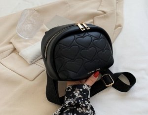 Женская округлая сумочка, принт "Сердечки", цвет черный