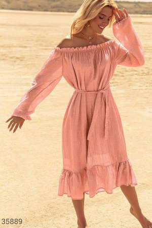 Воздушное платье персикового оттенка