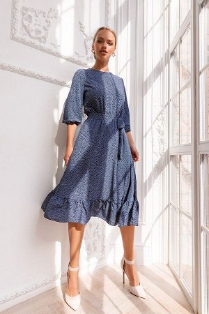 Платье Платье из лёгкого текстиля Ниагара очень нежное и воздушное. Рукав 3/4 собран на резинку, широкая рюша на юбке зрительно уравновешивает образ. Летящий силуэт в романтичном сочетании глубокого ц