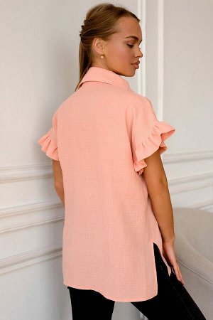 Рубашка Идеальный летний вариант – хлопковая рубашка, нежного персикового оттенка. Состав 100% хлопок. Воздушный, фактурный муслин очень комфортный, подарит чувство свежести и лёгкости. Широкий, корот