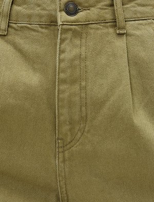 брюки Материал: %100 Хлопок Параметры модели: рост: 175 cm, грудь: 84, талия: 60, бедра: 89 Надет размер: 36